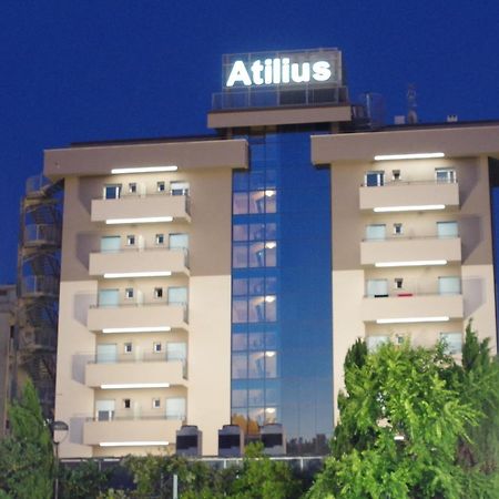 Atilius Hotel & Suites Riccione Exteriör bild